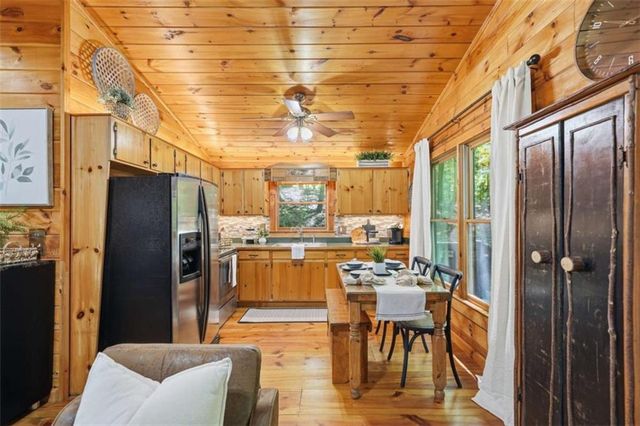122 Riverbend Trail, Ellijay, GA 30540