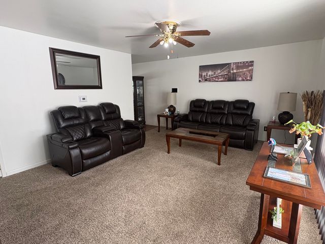 3401 S Deerfield Avenue, Lansing City, MI 48911