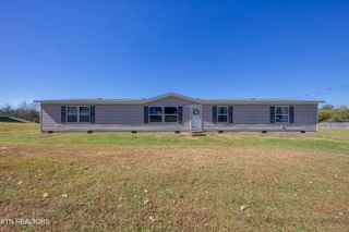 221 Woodby Fridley Rd, Sweetwater, TN 37874