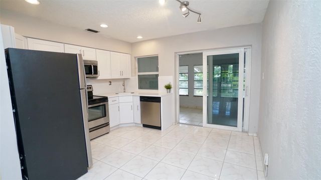 5908 NW 81st Avenue, Tamarac, FL 33321
