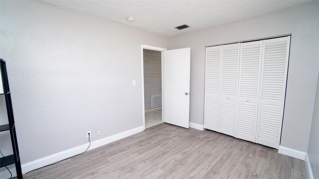 5908 NW 81st Avenue, Tamarac, FL 33321