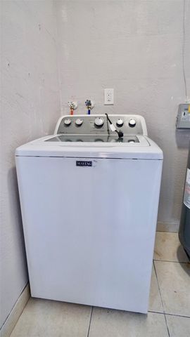 5908 NW 81st Avenue, Tamarac, FL 33321