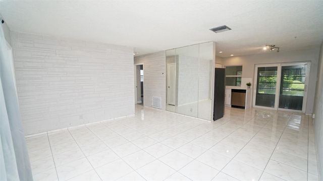 5908 NW 81st Avenue, Tamarac, FL 33321