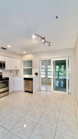 5908 NW 81st Avenue, Tamarac, FL 33321