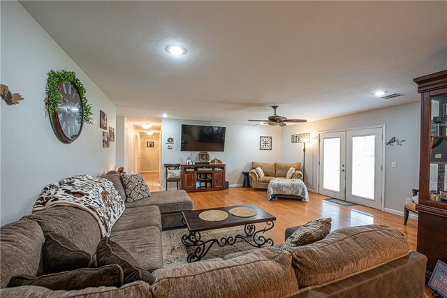 11579 Ranchwood Road, Prairie Grove, AR 72753