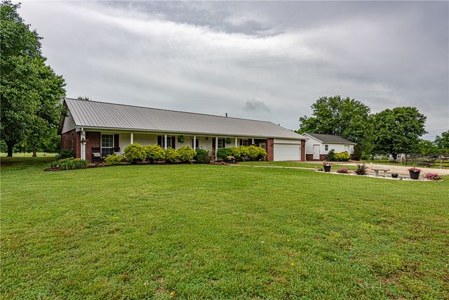 11579 Ranchwood Road, Prairie Grove, AR 72753