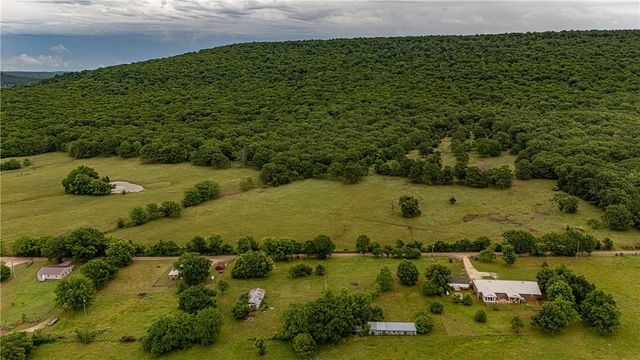 11579 Ranchwood Road, Prairie Grove, AR 72753