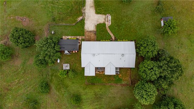 11579 Ranchwood Road, Prairie Grove, AR 72753