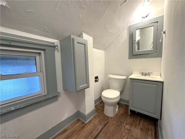93 W 5th Avenue, Berea, OH 44017