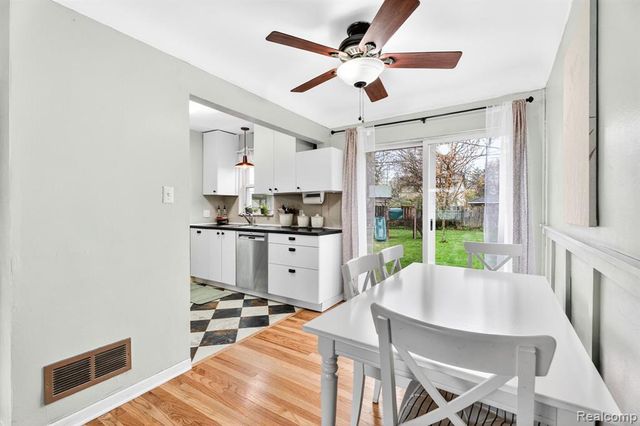 22515 Floral Street, Farmington, MI 48336