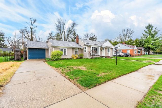 22515 Floral Street, Farmington, MI 48336