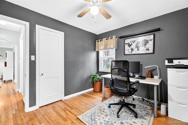 22515 Floral Street, Farmington, MI 48336