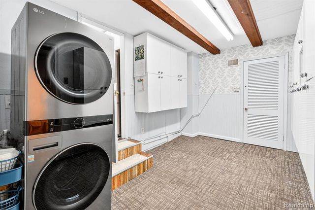 22515 Floral Street, Farmington, MI 48336