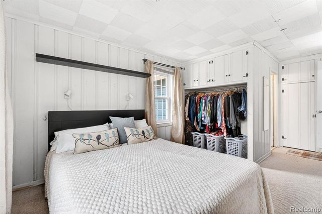 22515 Floral Street, Farmington, MI 48336