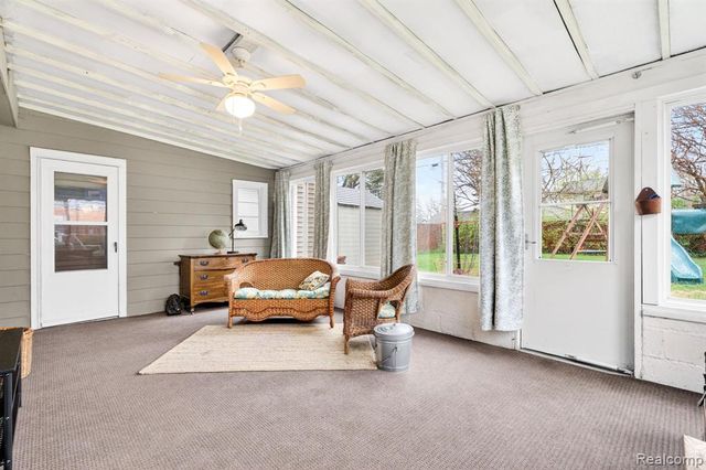 22515 Floral Street, Farmington, MI 48336