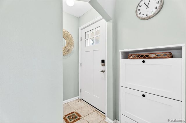 22515 Floral Street, Farmington, MI 48336