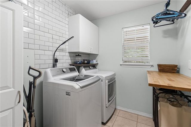 7710 Meadows Drive N, Mobile, AL 36619