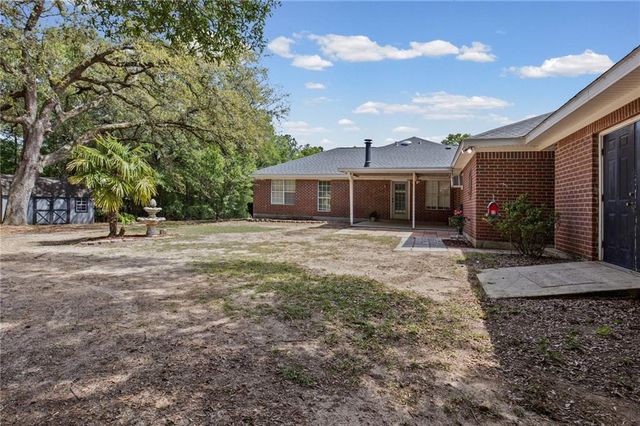 7710 Meadows Drive N, Mobile, AL 36619