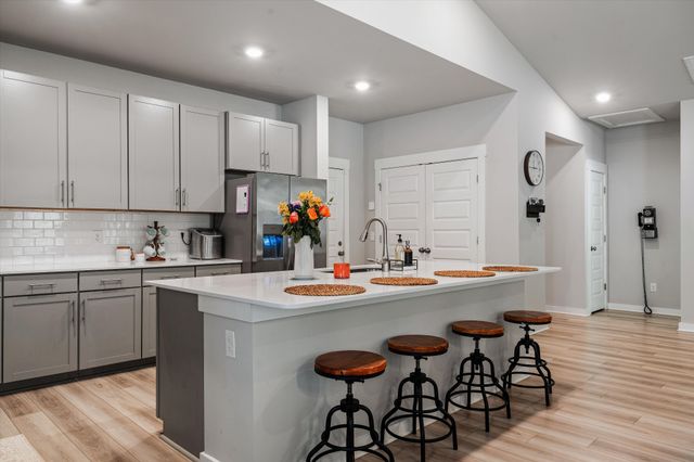 1077 Pebble Run Rd, Hendersonville, TN 37075
