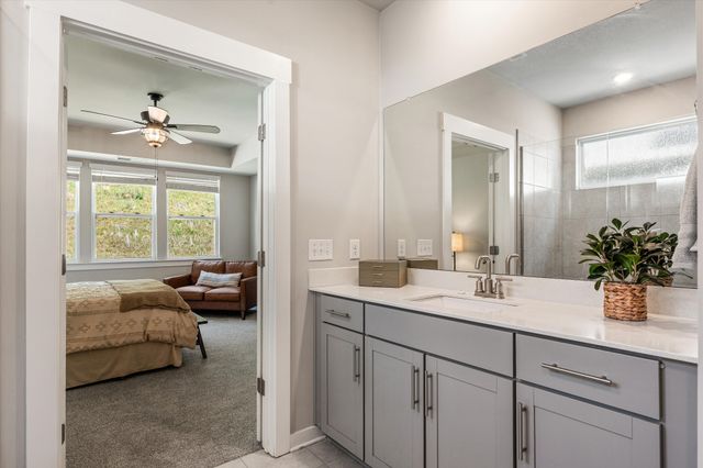 1077 Pebble Run Rd, Hendersonville, TN 37075