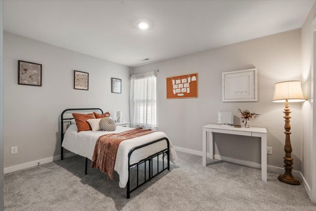 1077 Pebble Run Rd, Hendersonville, TN 37075