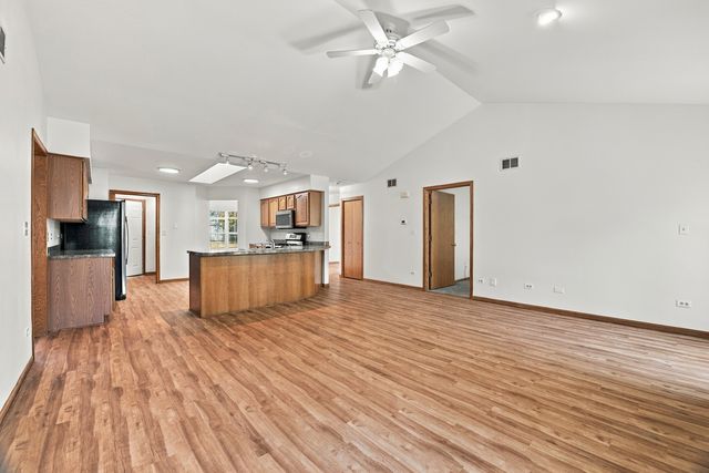 5303 Floralwood Court, Plainfield, IL 60586