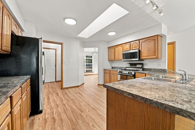 5303 Floralwood Court, Plainfield, IL 60586