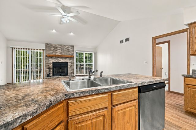 5303 Floralwood Court, Plainfield, IL 60586