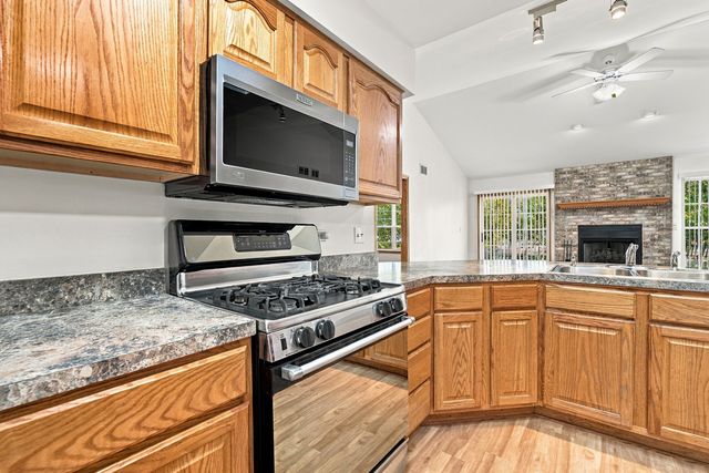 5303 Floralwood Court, Plainfield, IL 60586