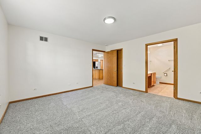 5303 Floralwood Court, Plainfield, IL 60586