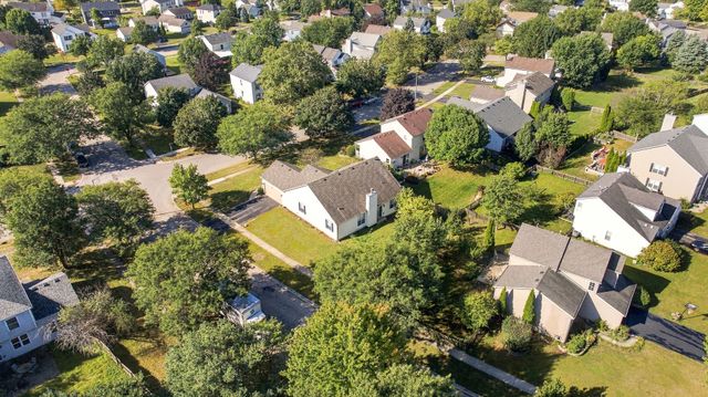 5303 Floralwood Court, Plainfield, IL 60586