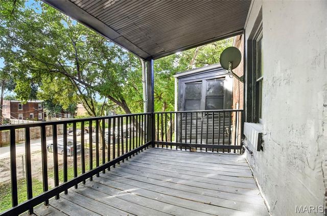 4726 S Grand Boulevard, St Louis, MO 63111
