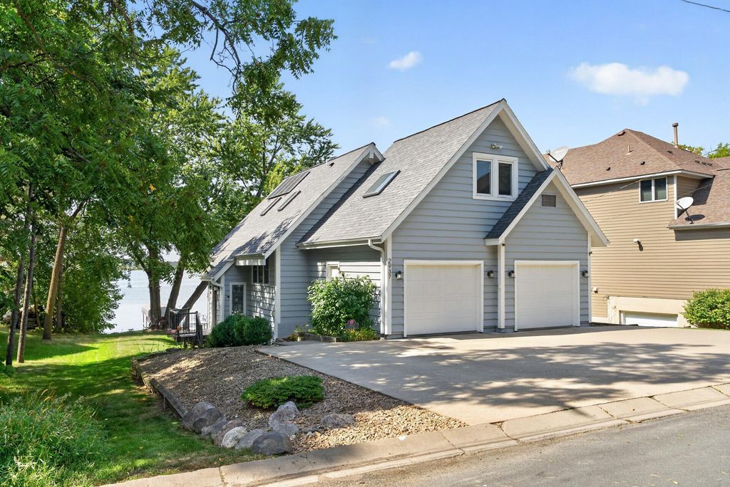 2937 Lake Shore Avenue, Maple Plain, MN 55359 — exterior
