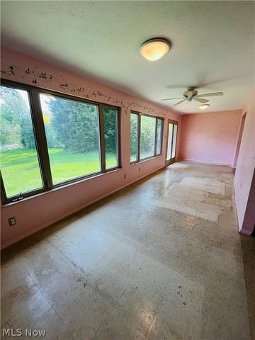 723 Trotter Lane, Berea, OH 44017