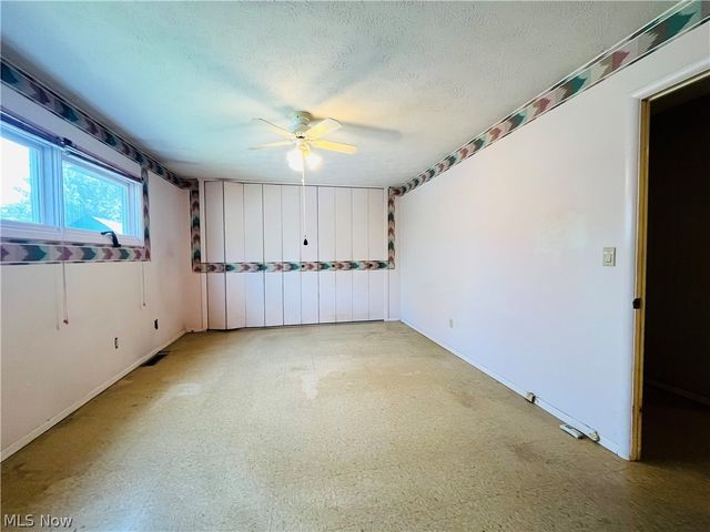 723 Trotter Lane, Berea, OH 44017