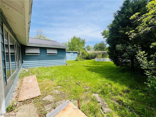 723 Trotter Lane, Berea, OH 44017