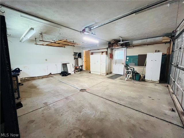 723 Trotter Lane, Berea, OH 44017