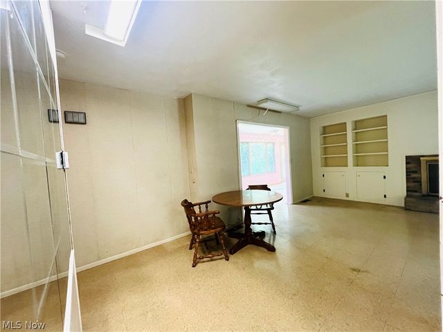 723 Trotter Lane, Berea, OH 44017