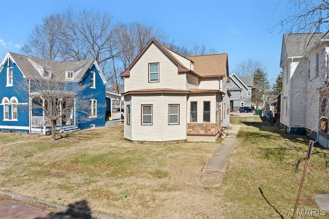 313 Wabash Avenue, Belleville, IL 62220