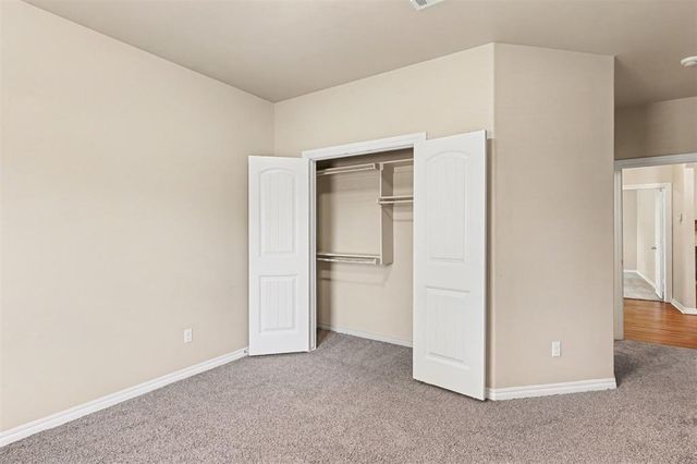 2400 Bretton Lane, Edmond, OK 73012