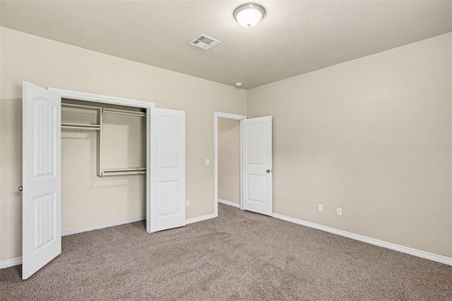2400 Bretton Lane, Edmond, OK 73012