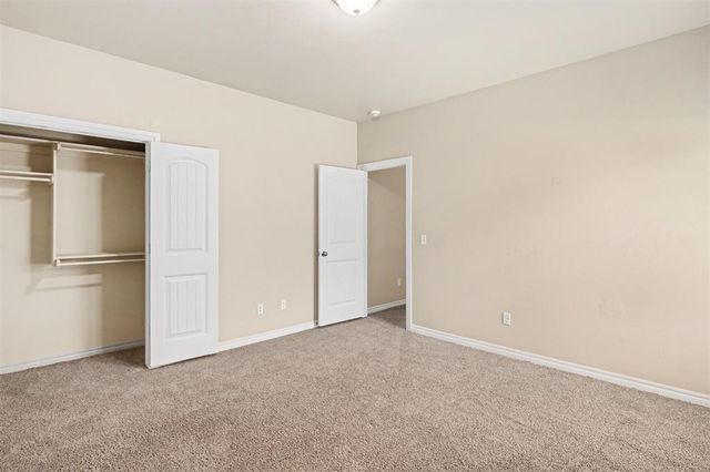 2400 Bretton Lane, Edmond, OK 73012
