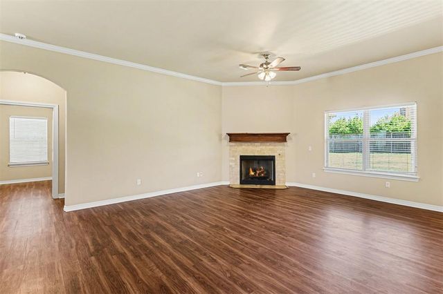 2400 Bretton Lane, Edmond, OK 73012