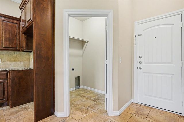 2400 Bretton Lane, Edmond, OK 73012