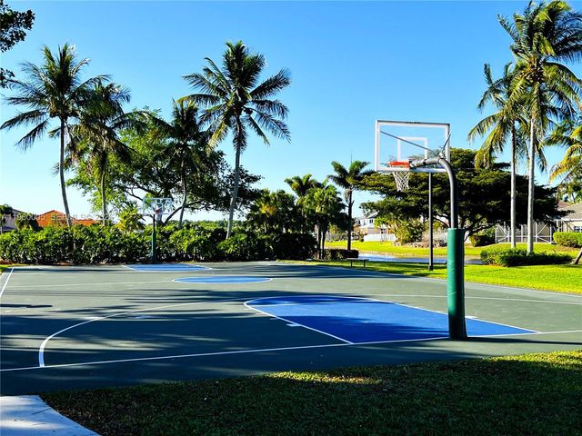 1107 Fairfield Meadows Dr, Weston, FL 33327