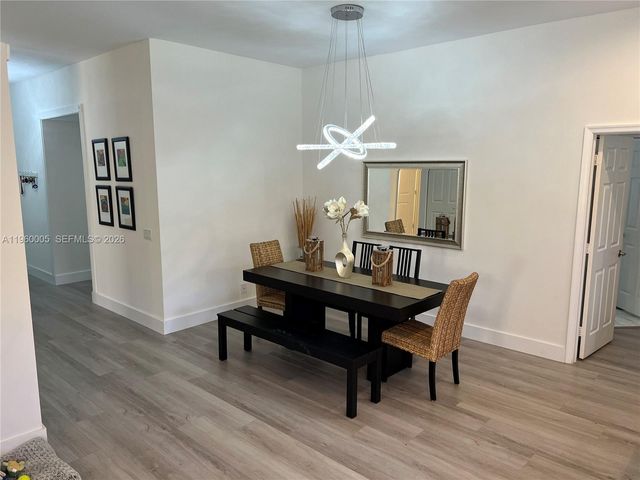 1107 Fairfield Meadows Dr, Weston, FL 33327