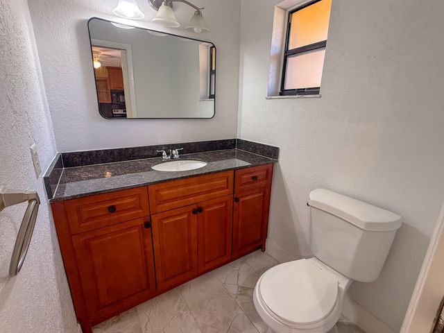 4567 NW 90th Avenue, Sunrise, FL 33351