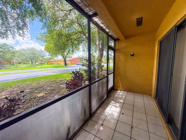 4567 NW 90th Avenue, Sunrise, FL 33351