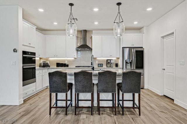 7196 DEER COVE Court, Las Vegas, NV 89113