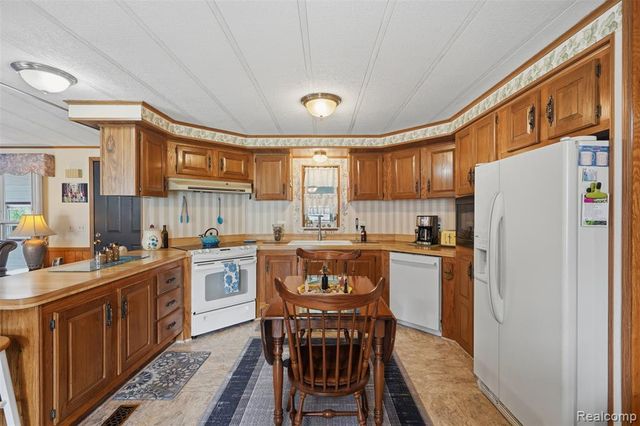 2689 Chickadee Street, Rochester Hills, MI 48309
